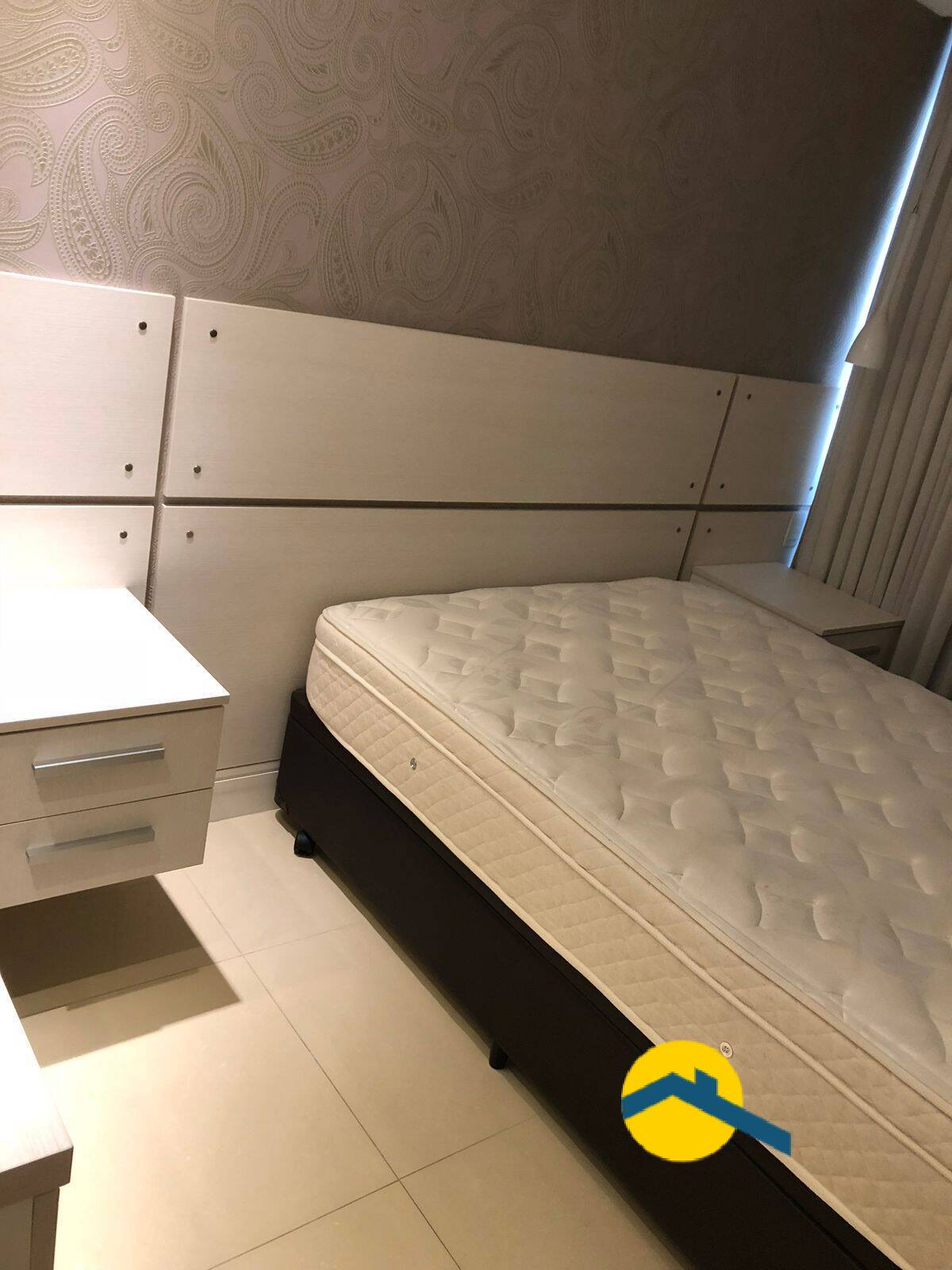 Apartamento à venda com 2 quartos, 66m² - Foto 8
