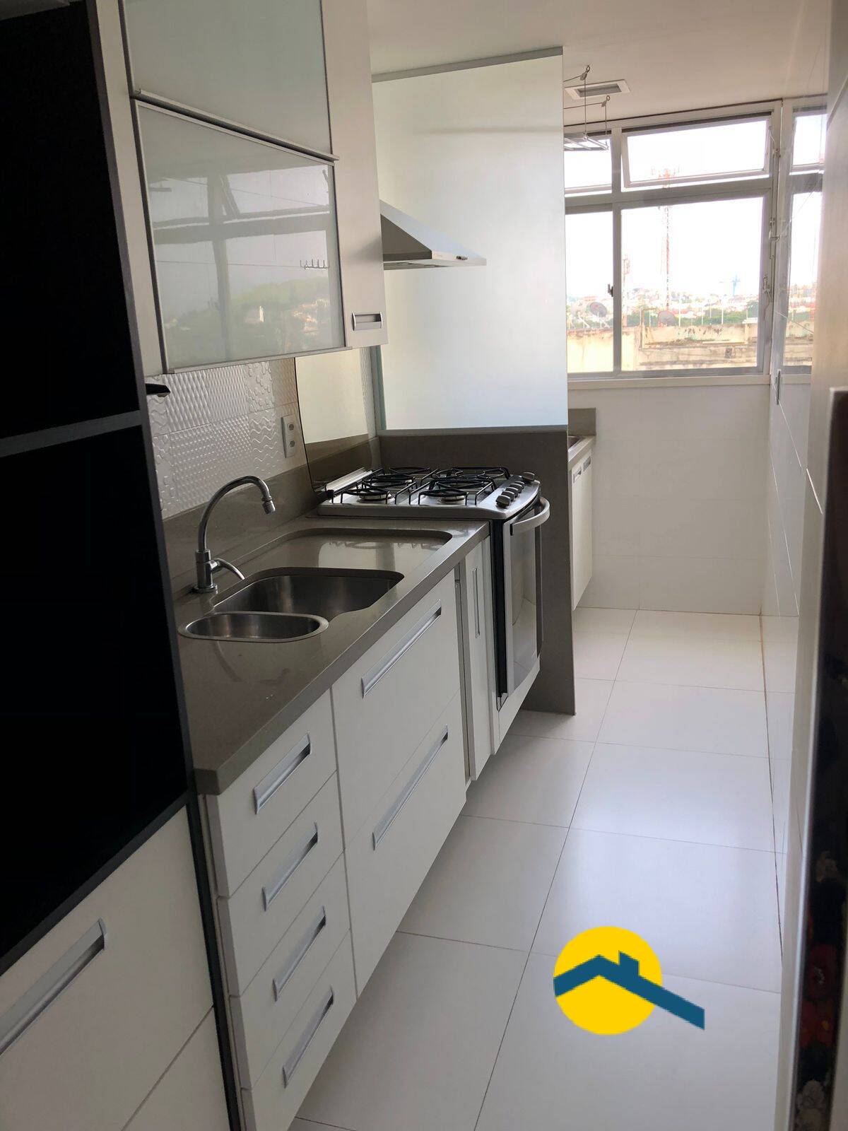 Apartamento à venda com 2 quartos, 66m² - Foto 16