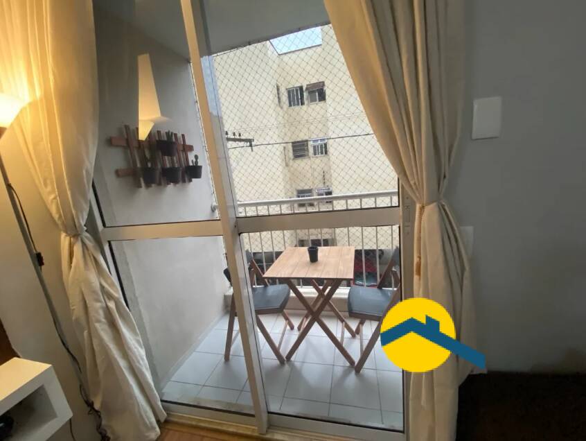 Apartamento à venda com 2 quartos, 65m² - Foto 3