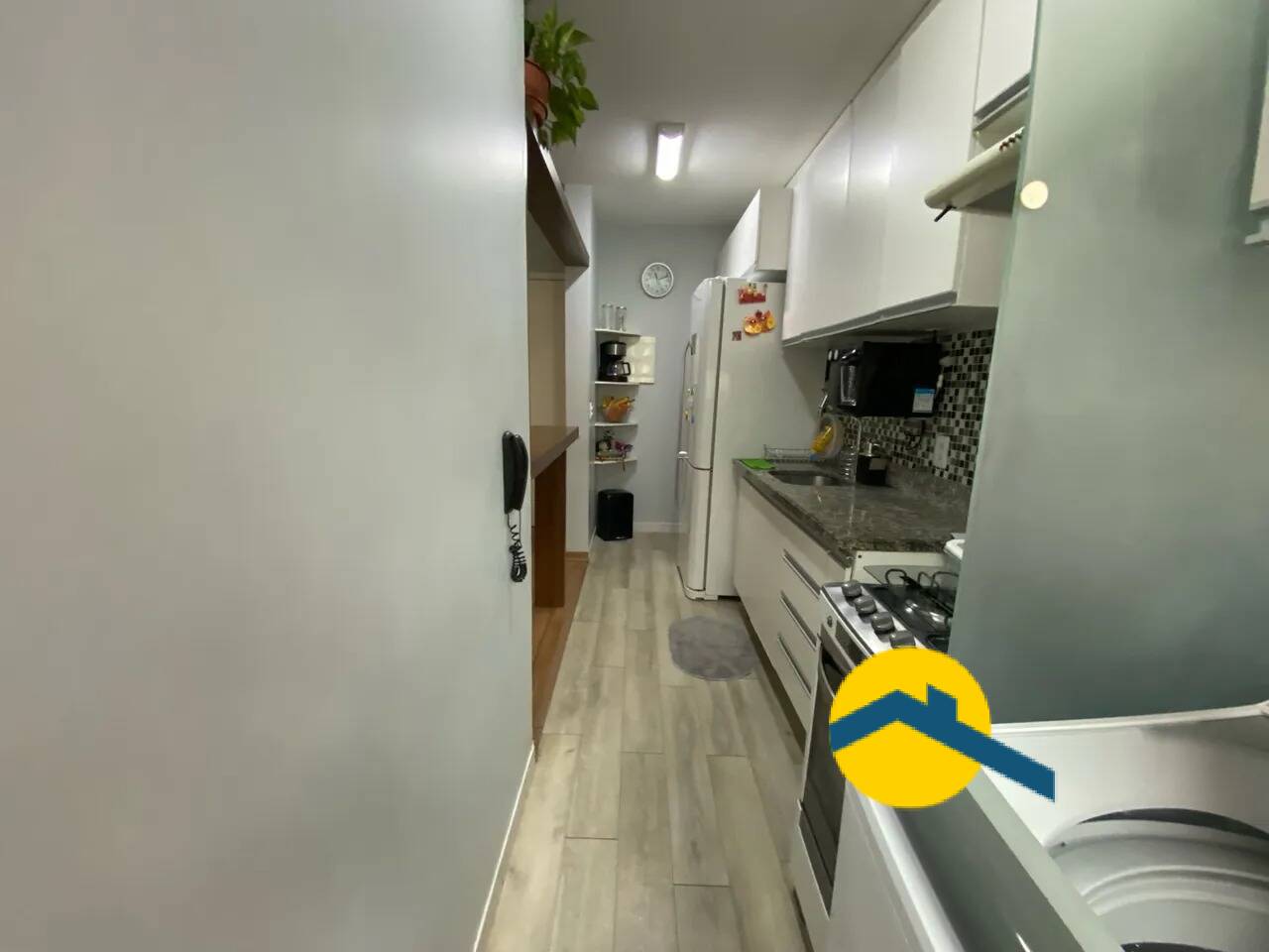 Apartamento à venda com 2 quartos, 65m² - Foto 7