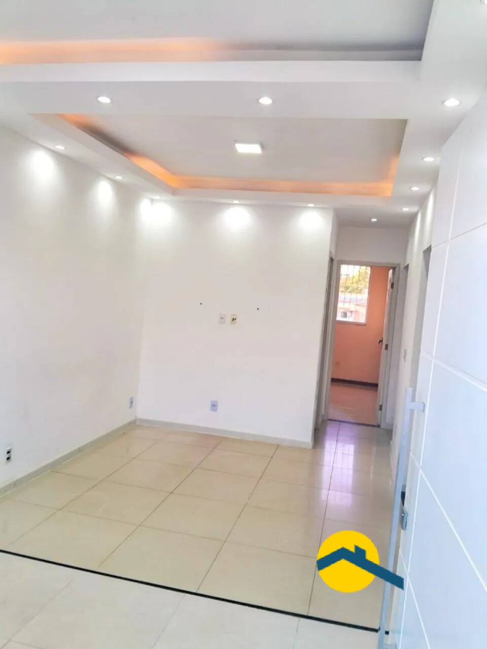 Casa à venda com 3 quartos, 76m² - Foto 3