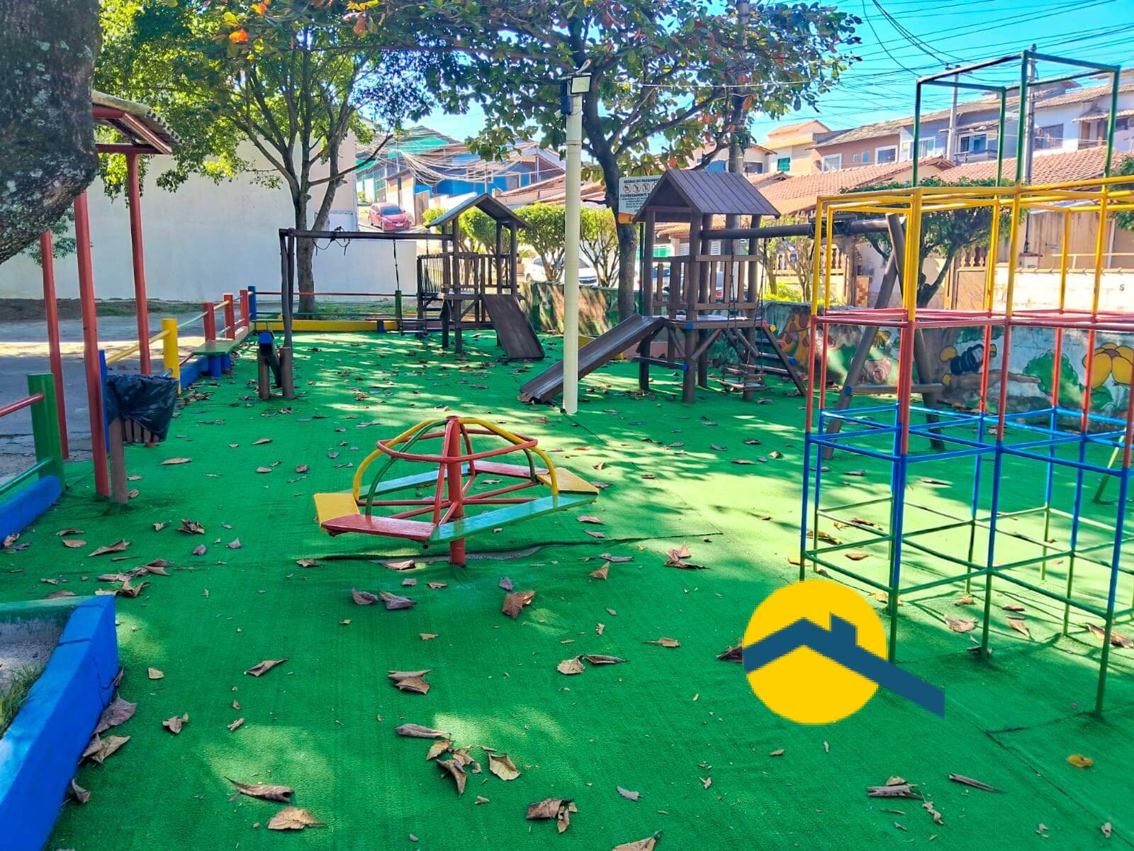 Casa à venda com 3 quartos, 76m² - Foto 16