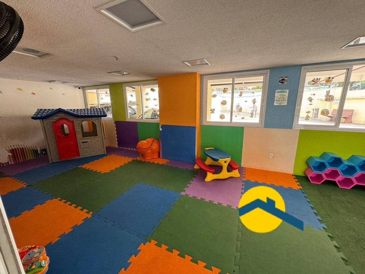 Casa à venda com 3 quartos, 76m² - Foto 17