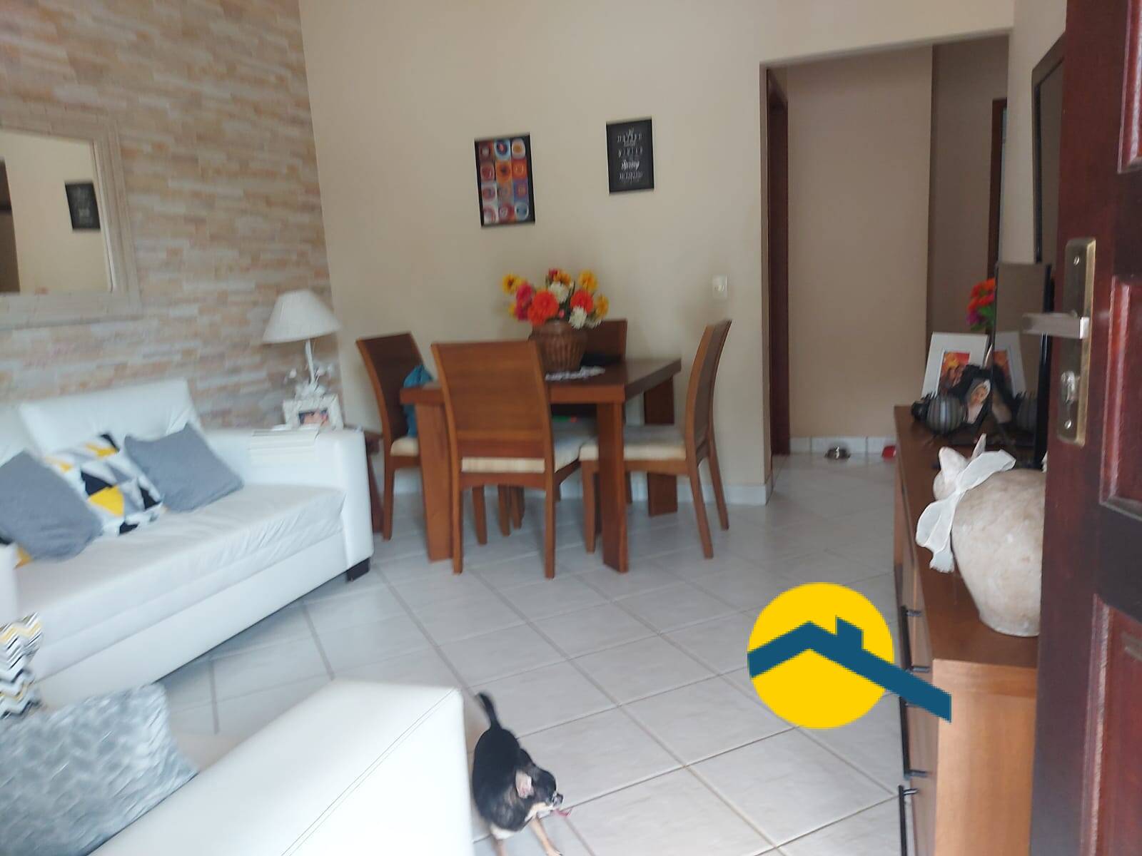Casa à venda com 2 quartos, 78m² - Foto 4