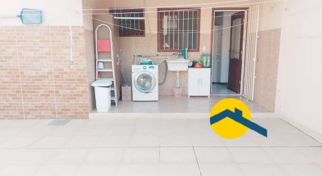 Casa à venda com 2 quartos, 78m² - Foto 30