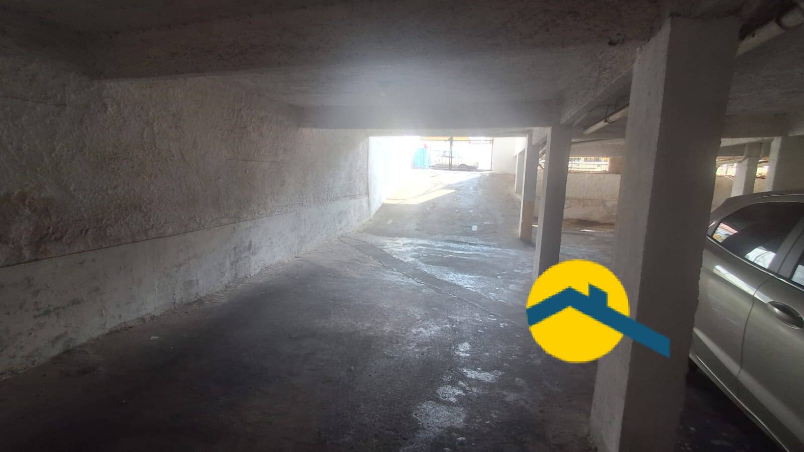 Apartamento à venda com 2 quartos, 84m² - Foto 19