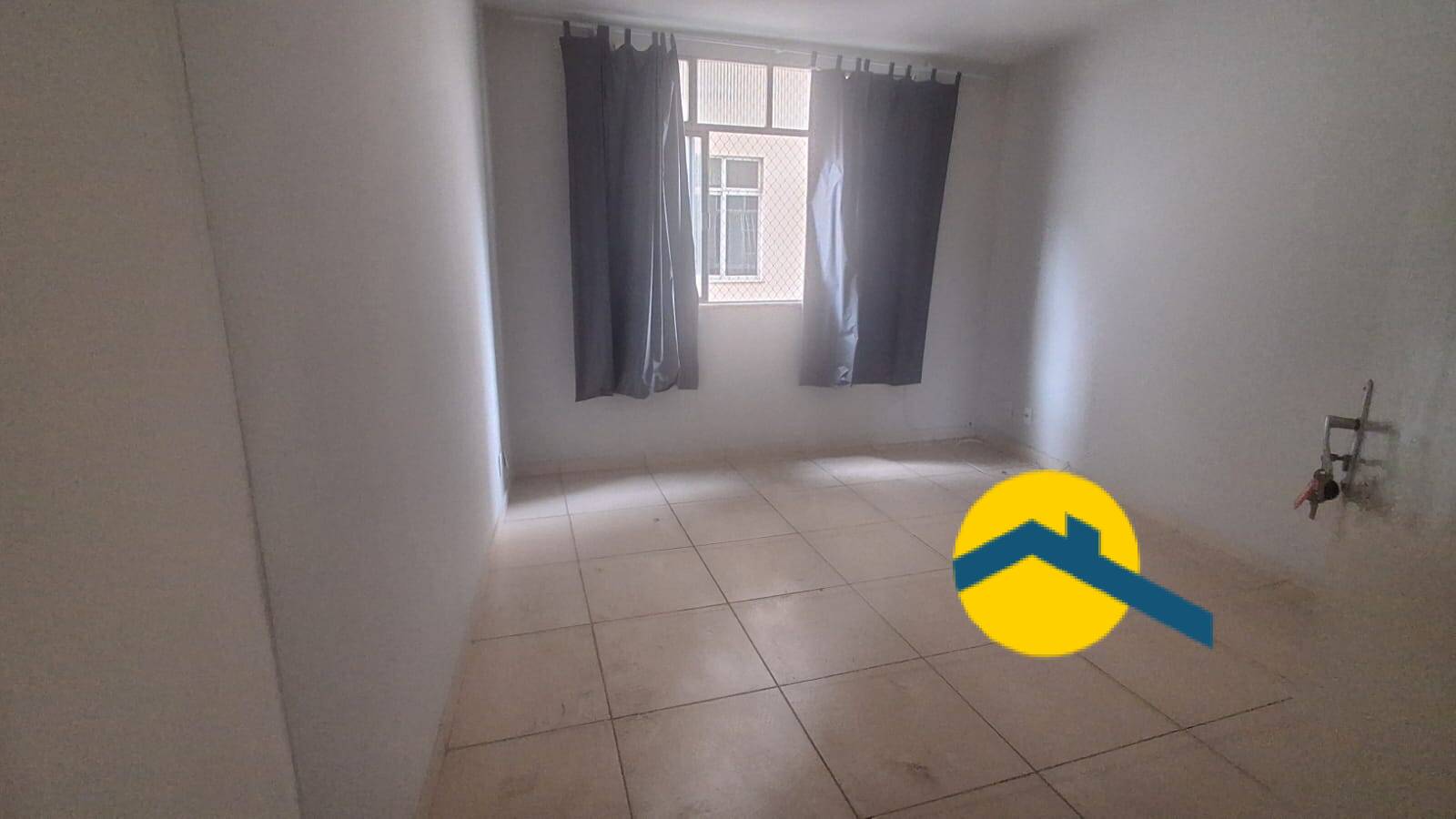 Apartamento à venda com 2 quartos, 84m² - Foto 2