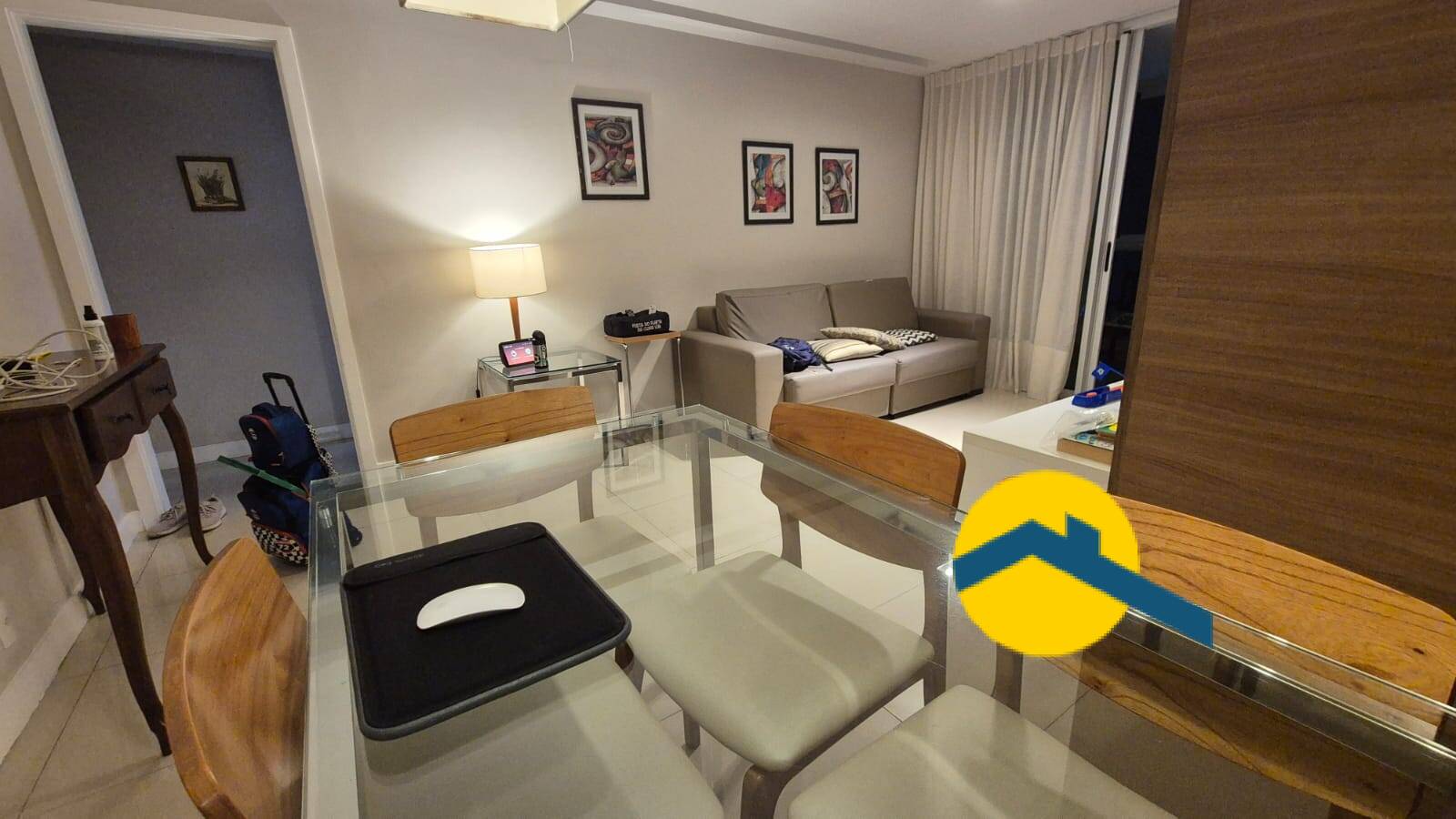 Apartamento à venda com 3 quartos, 110m² - Foto 1