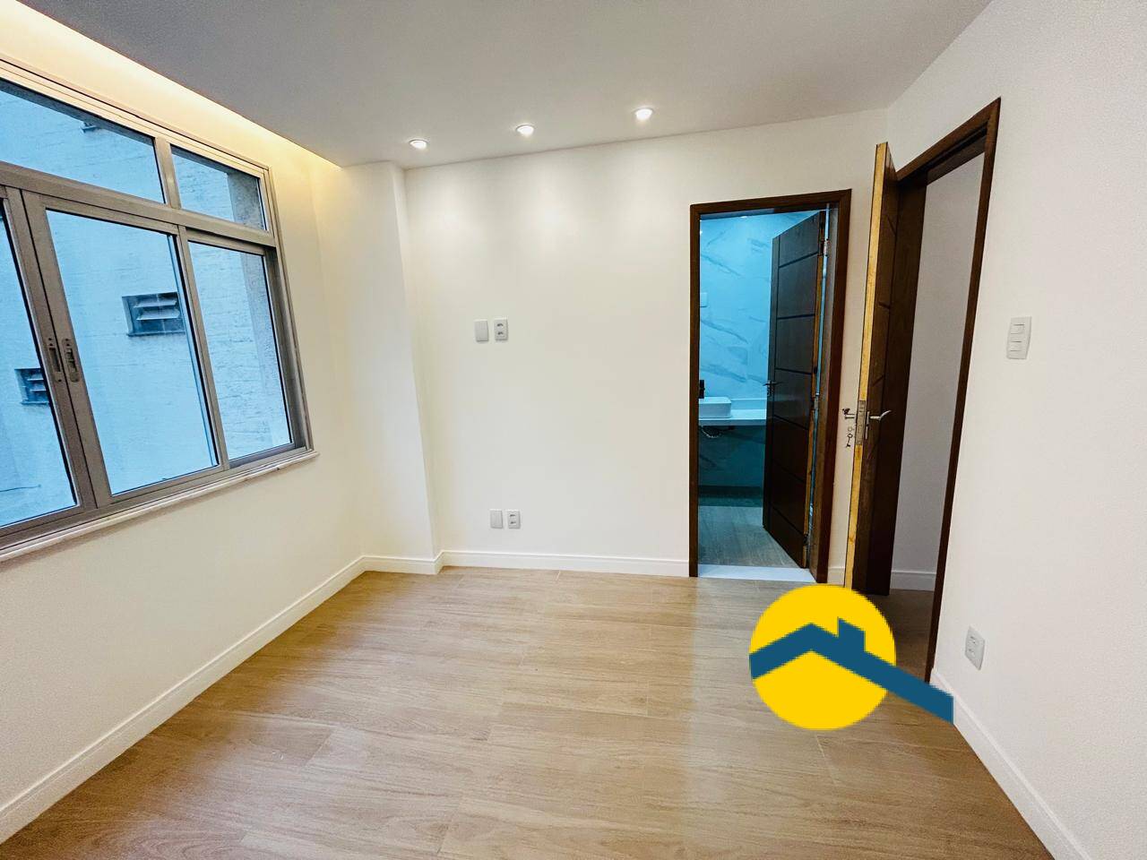 Apartamento à venda com 3 quartos, 110m² - Foto 18