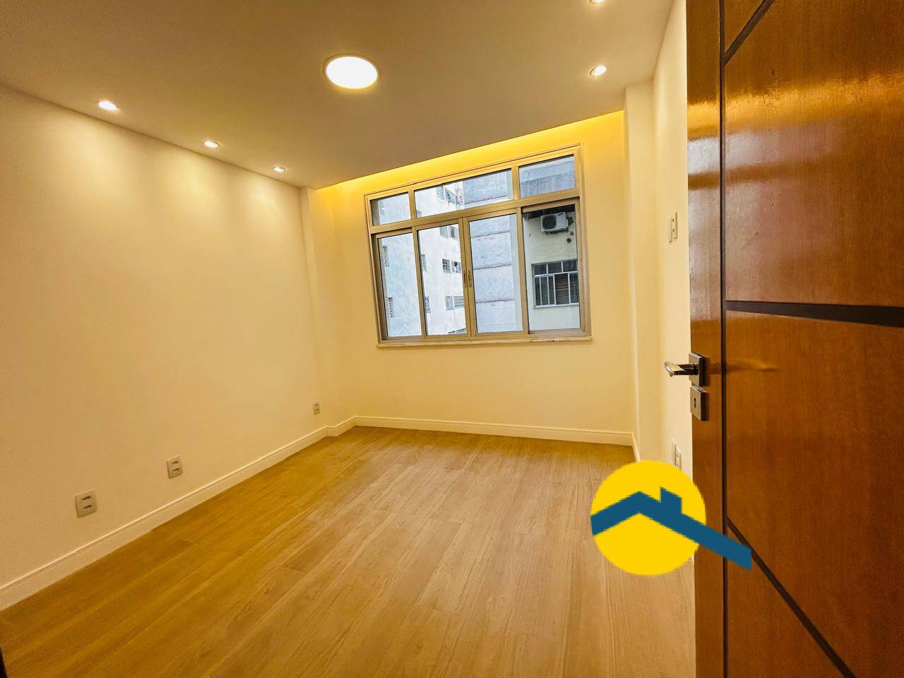 Apartamento à venda com 3 quartos, 110m² - Foto 17