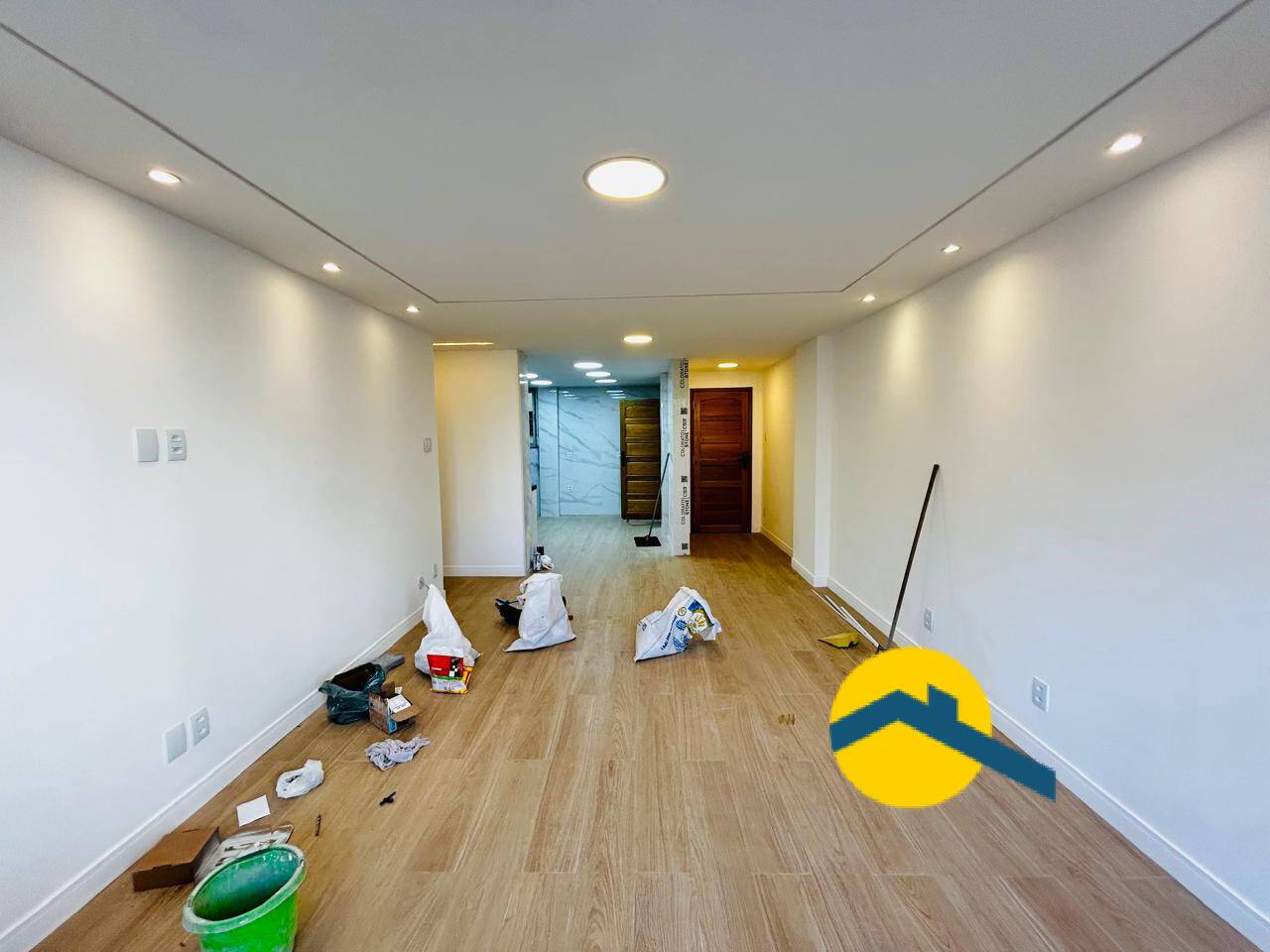 Apartamento à venda com 3 quartos, 110m² - Foto 4