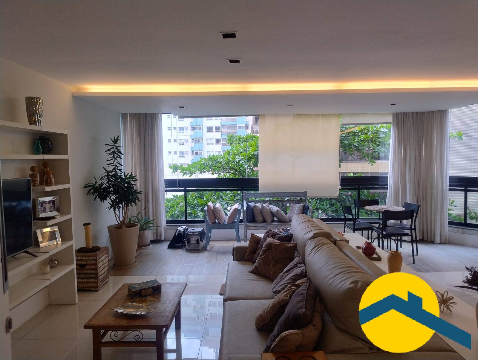 Apartamento, 4 quartos, 220 m² - Foto 2