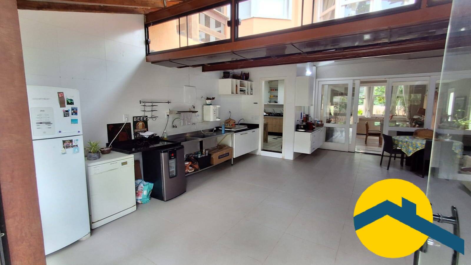 Casa, 3 quartos, 257 m² - Foto 8