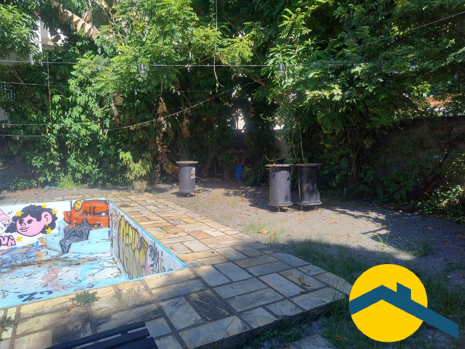 Casa, 6 quartos, 240 m² - Foto 33