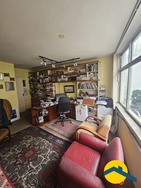 Sala vazia para venda em Icaraí - Niterói -Rio de Janeiro.