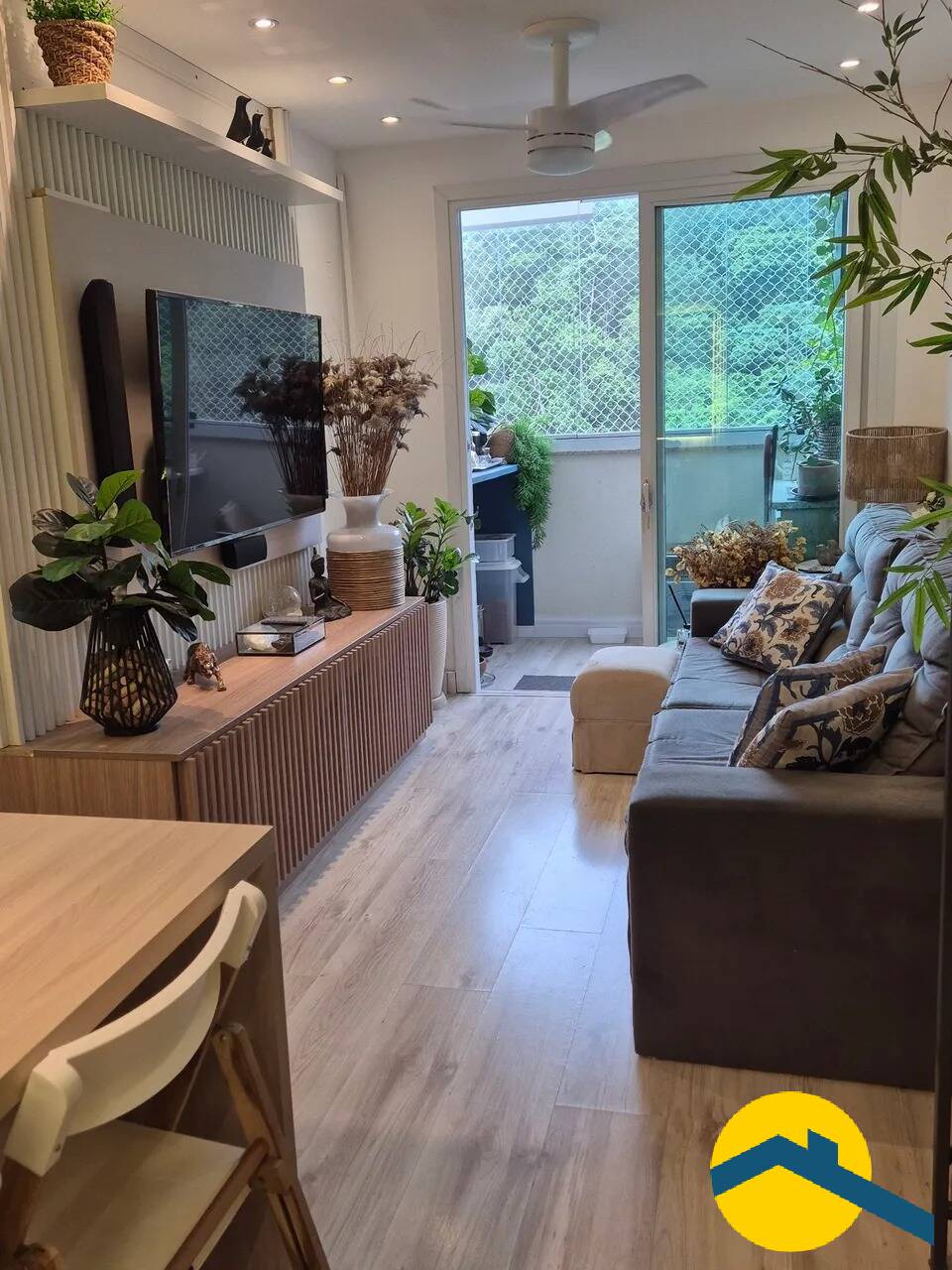 Apartamento vazio para venda em Pendotiba - Niterói - Rio de Janeiro