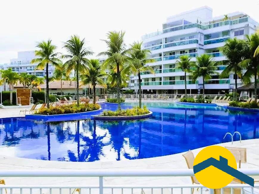 Excelente apartamento com varanda, 4 quartos e 2 vagas no Oásis Resort.